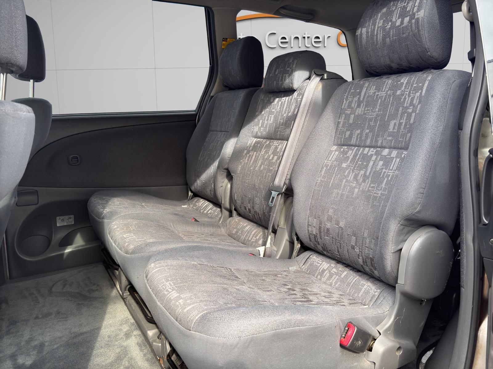 Toyota Previa 2005 — photo 12