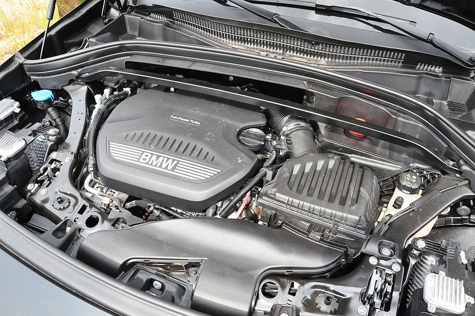 BMW X2 sDrive 18 d RFK Navi DAB Shadow-Line foto 14