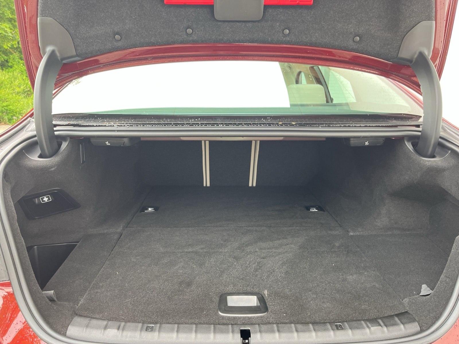 BMW 530e xDrive Limousine Head-Up Laser RFK