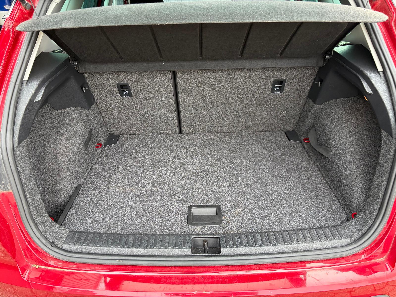 Seat Arona 1.0 TSI Style · 1. Hd · CarPlay ·SZH· Navi