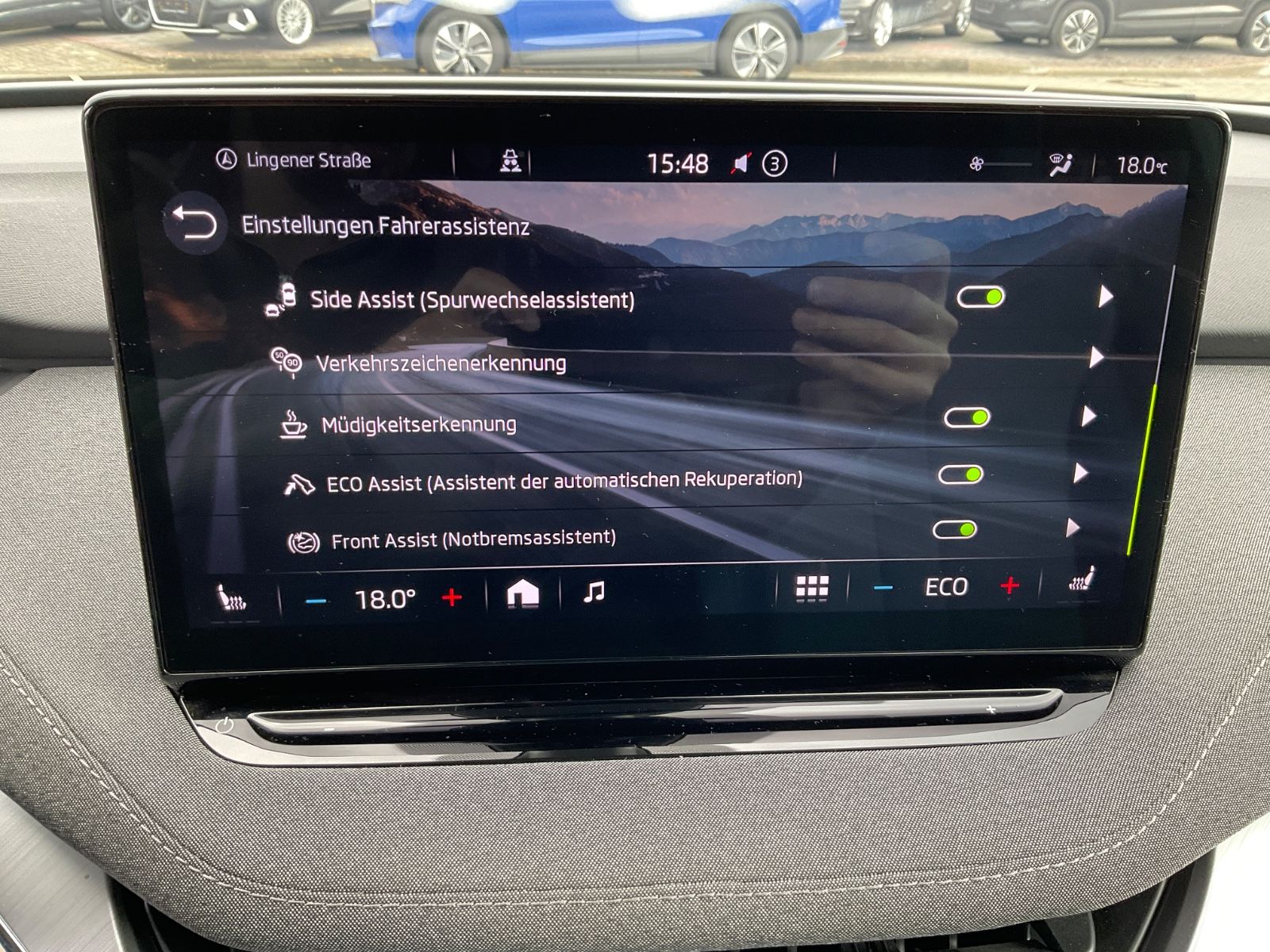 Fahrzeugabbildung SKODA Enyaq 80,Kamera,Keylessgo,Sitzheizung,Navi