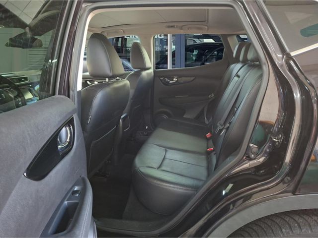 Nissan Qashqai Tekna 1.6 °LED°AHK°Pano°Kamera°SHZ°BF°