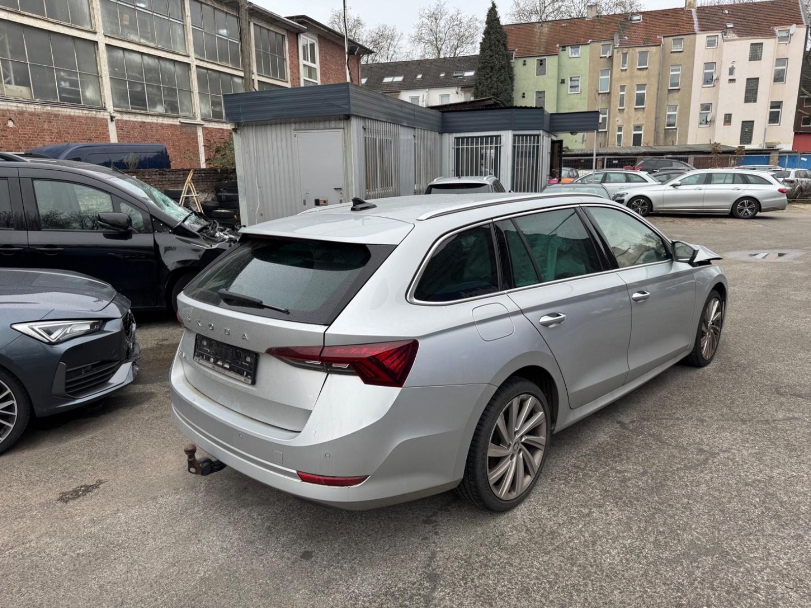 Skoda Style Luxus Line 1. Hand Scheckheft Memory Kamer