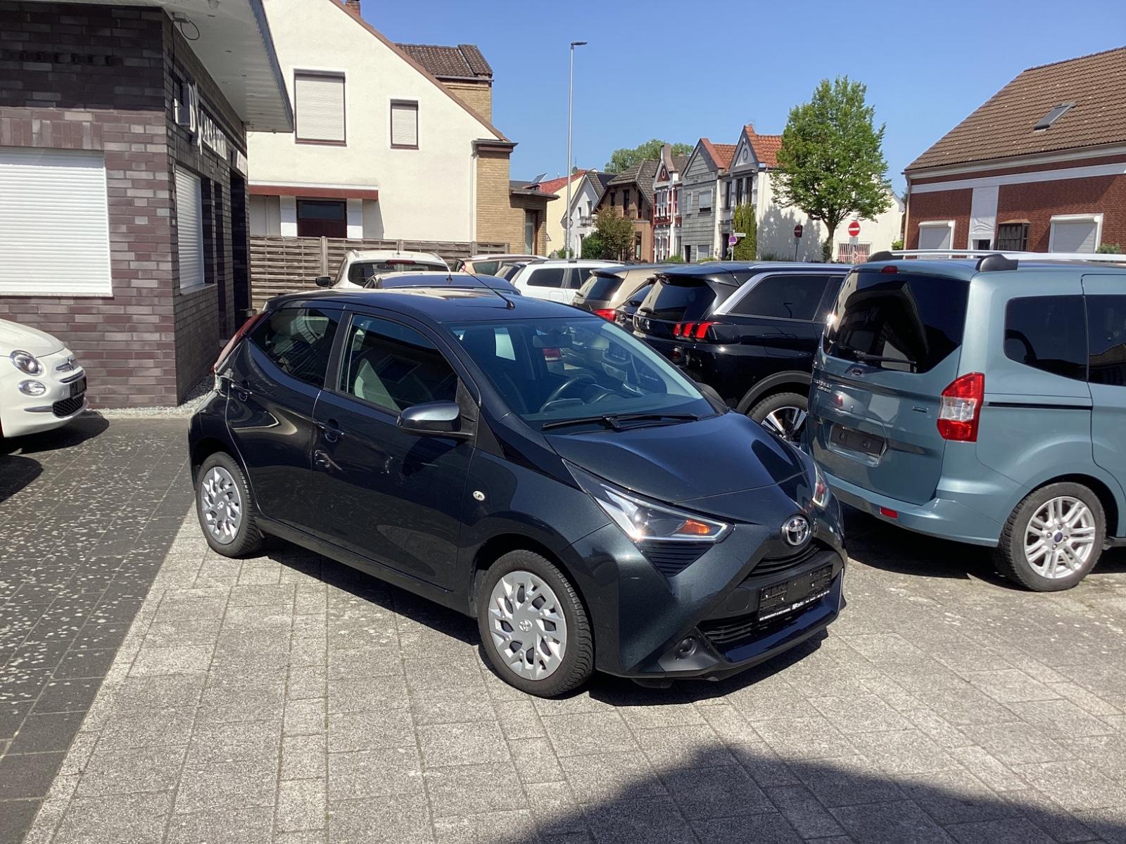 Toyota Aygo AYGO x-style, Automatik