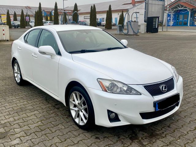 Lexus IS 200 2.2D !Voll Seviceheft von LEXUS! TOP