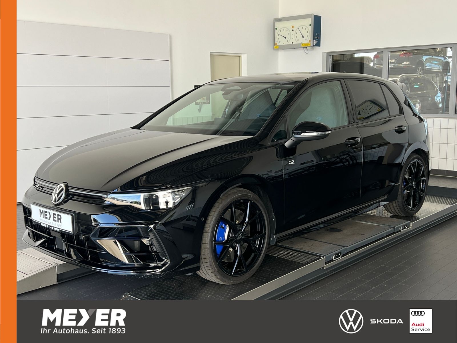 Fahrzeugabbildung Volkswagen Golf VIII R 2.0 TSI DSG 4MOTION *R-Performance,