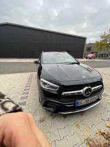 Mercedes-Benz GLA 250 4MATIC DCT - - Mercedes-Benz GLA 250 von privat