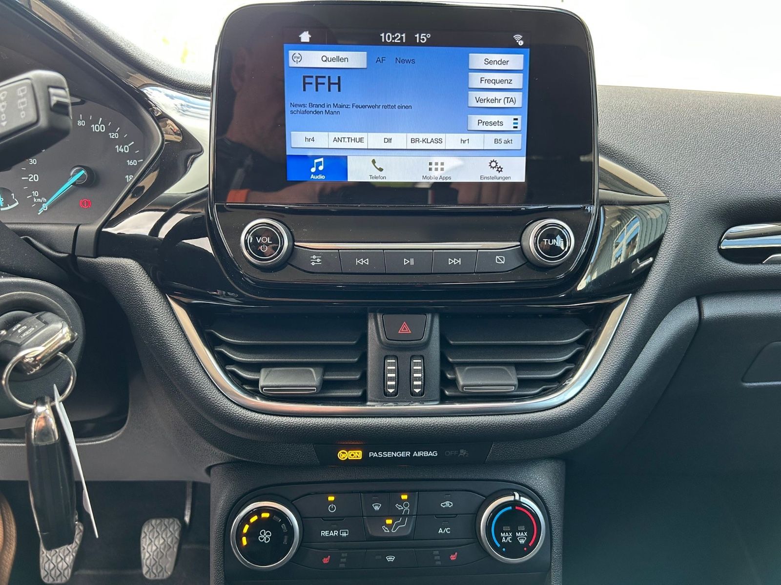 Fahrzeugabbildung Ford Fiesta 1.1 Cool & Connect°1.Hand°Winterpaket°