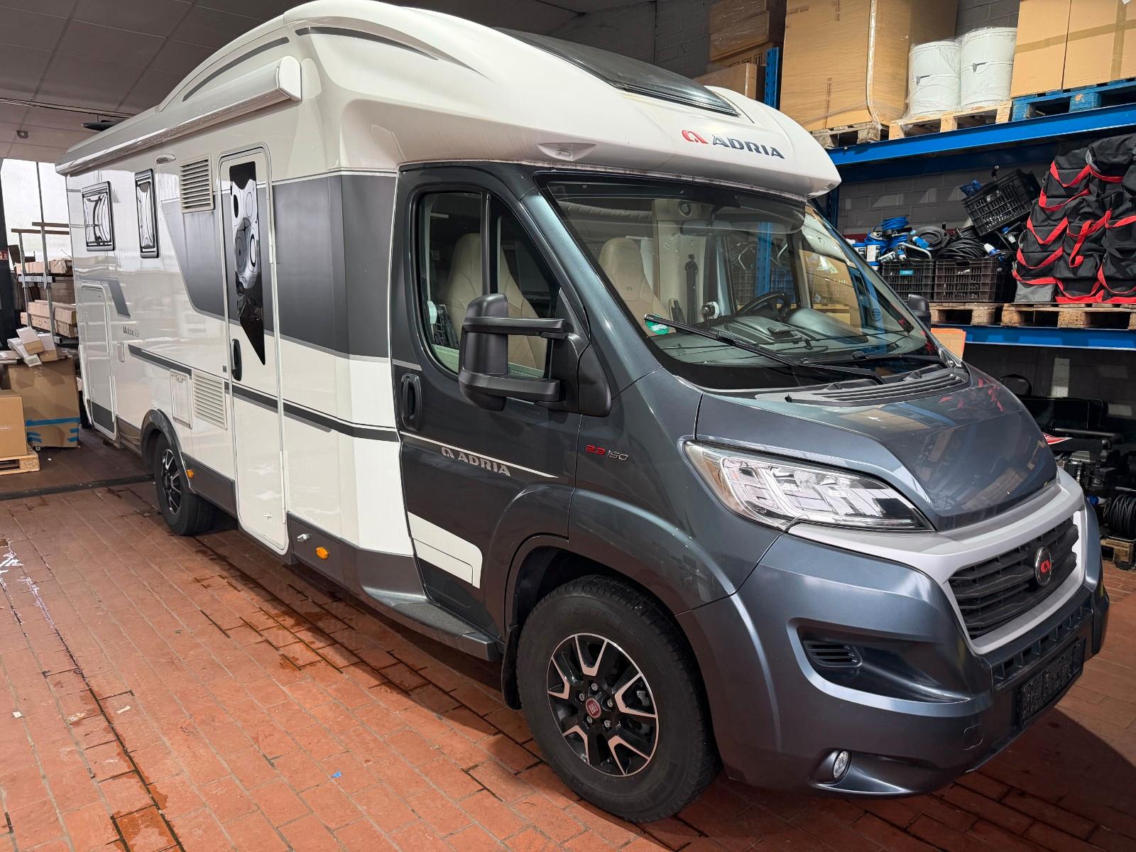 Adria Matrix 670 SL Plus, Sat, TV,Navi,Rückfk.,150 PS