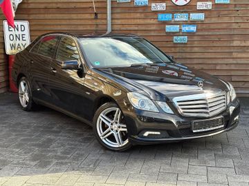 Mercedes E 220 - 2
