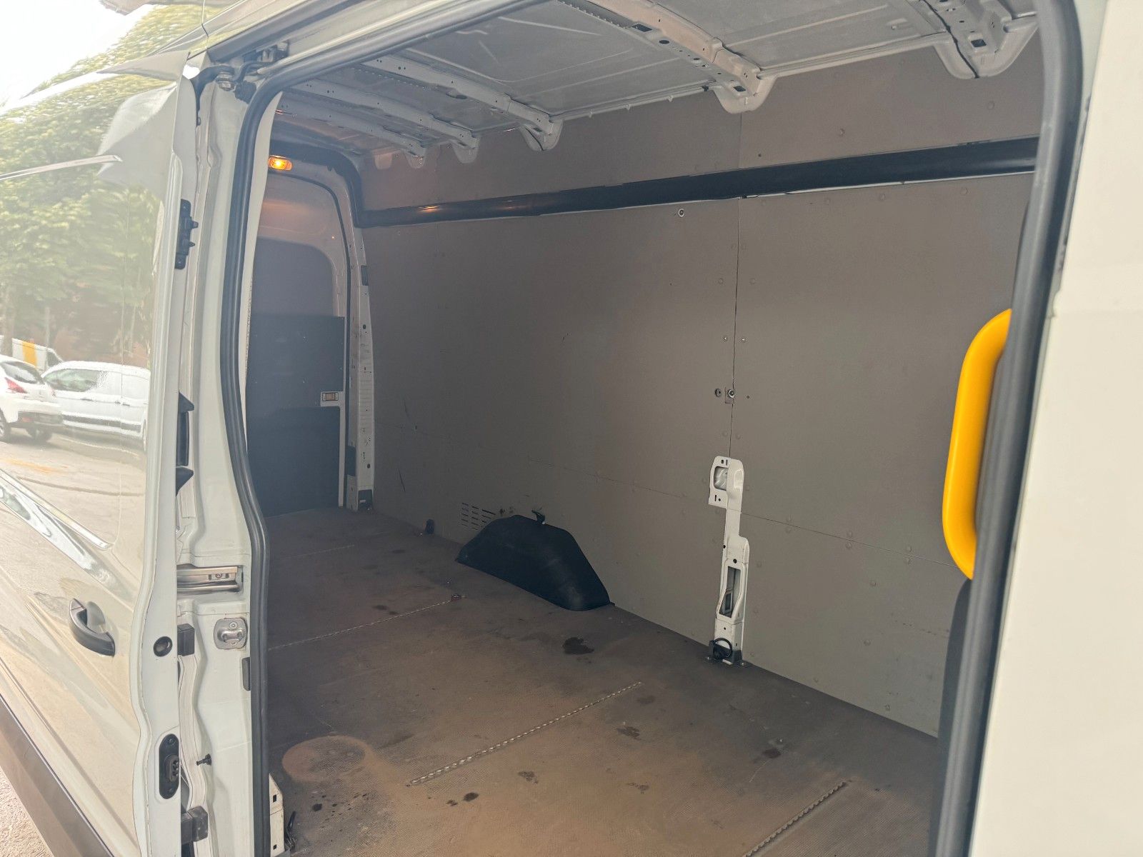 Fahrzeugabbildung Ford Transit Kasten 350 L4 H3 Navi/Klima/AHK/PDC/1.Hd