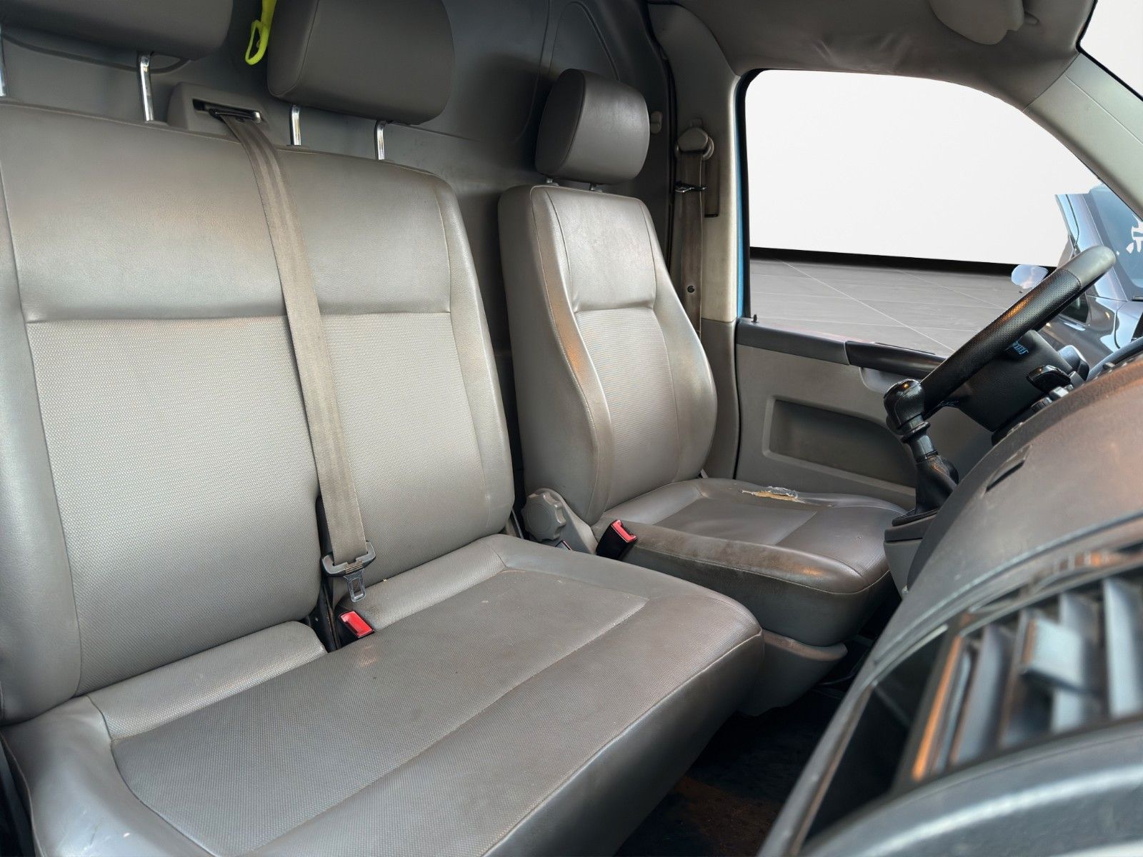 Fahrzeugabbildung Volkswagen T5 TRANSP. KASTEN LR 1.9 TDI STANDHEIZ.  TEL