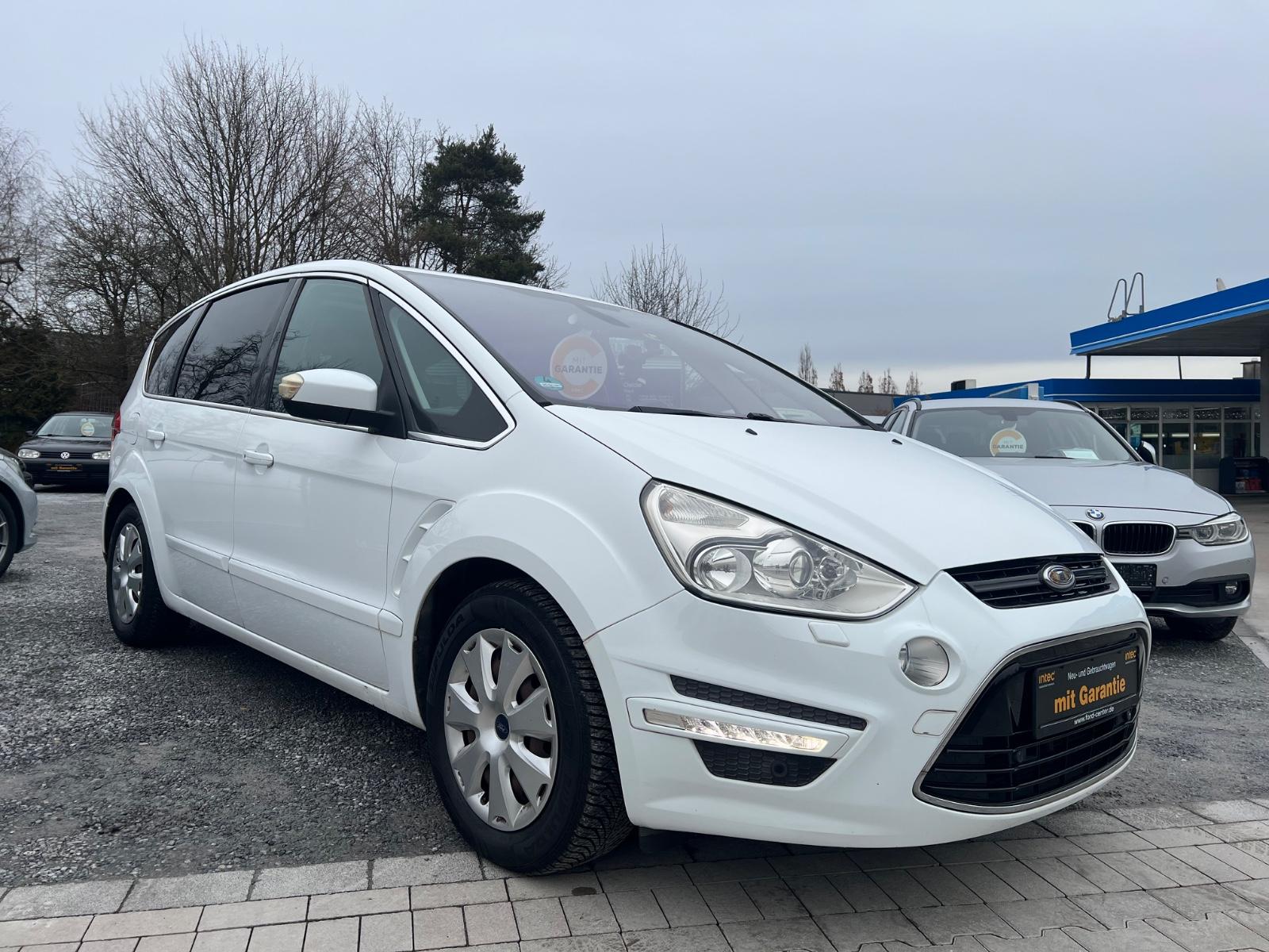 Ford S-Max S-MAX Titanium 7-Sitzer mit Panoramadach