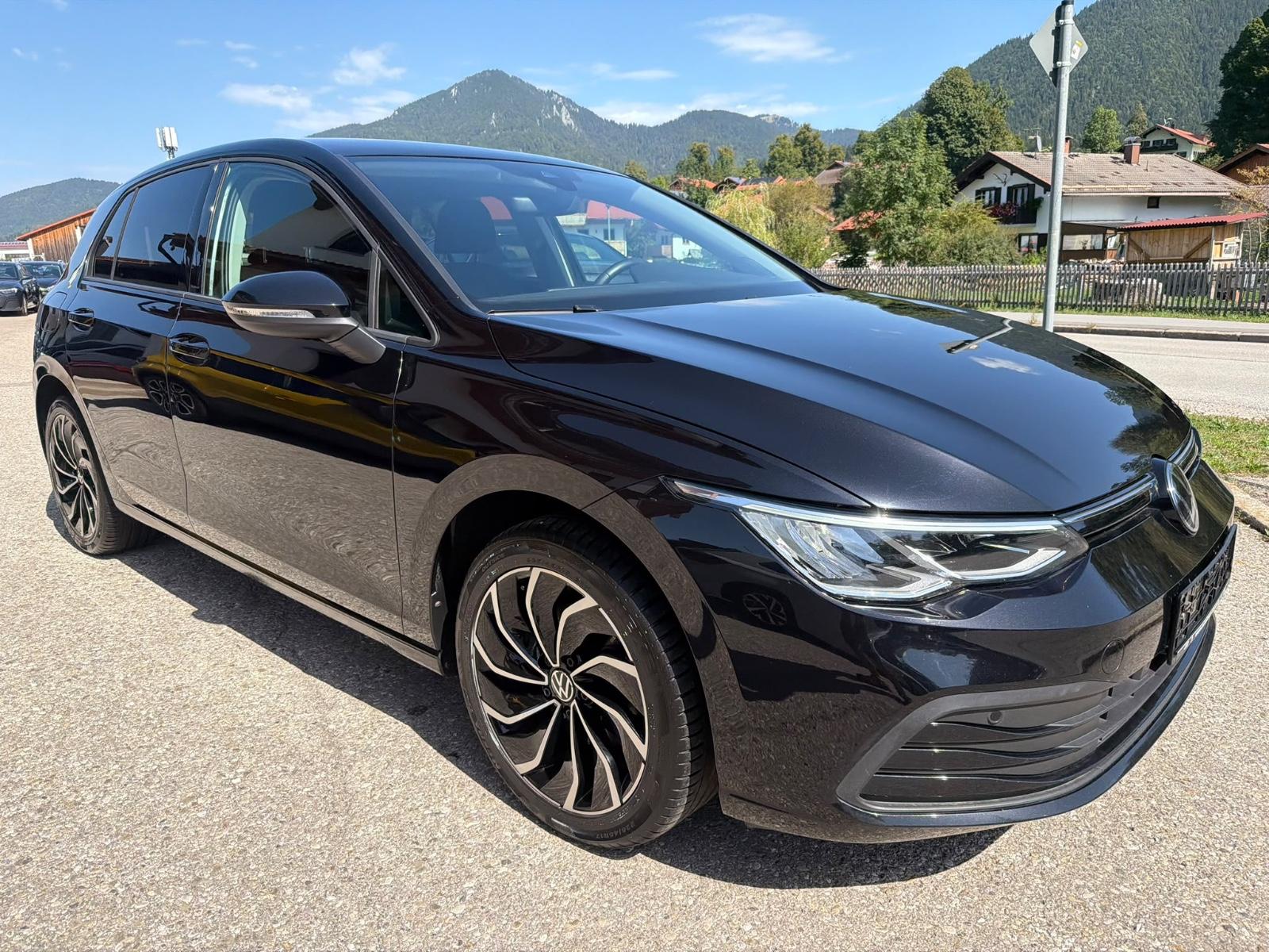 Volkswagen Golf VIII Limousine 2.0Ltr-85kW (116PS) TDI Life, миниатюра 2