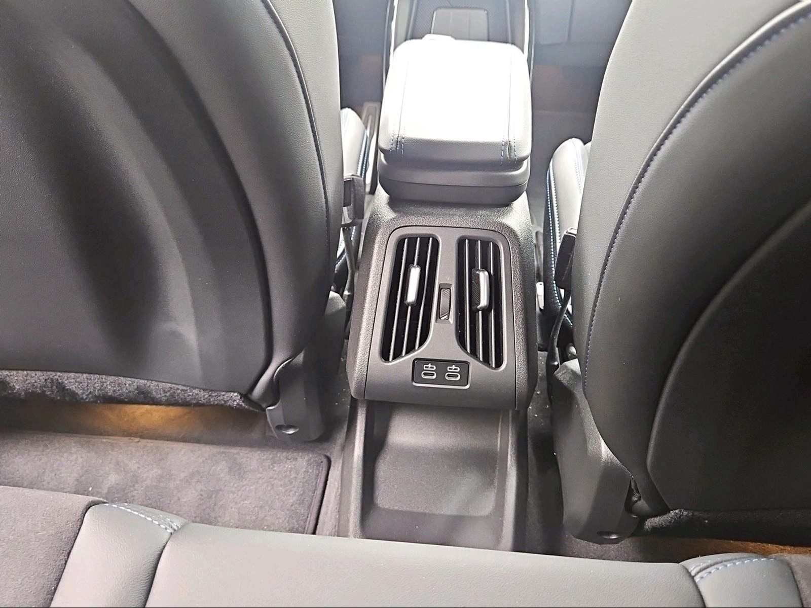 BMW iX1 - Bild 18
