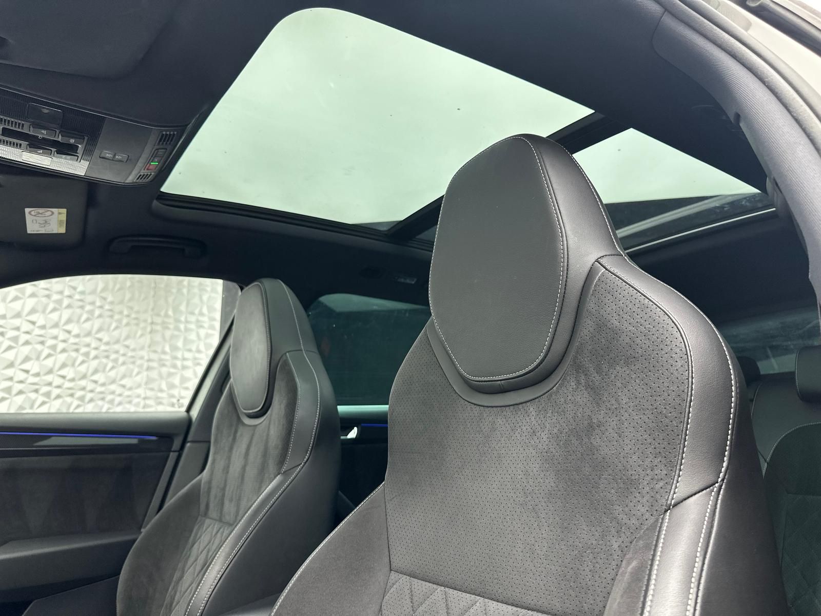 Fahrzeugabbildung SKODA Superb Sportline 2.0 TDI/BLACK-EDITION/PANO/VIRT