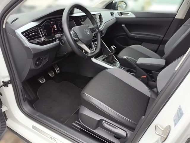 Fahrzeugabbildung Volkswagen Taigo 1.0 TSI Goal LED ACC NAVI Allwetter 17"