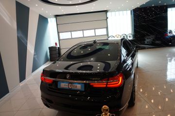 BMW 740 - 8