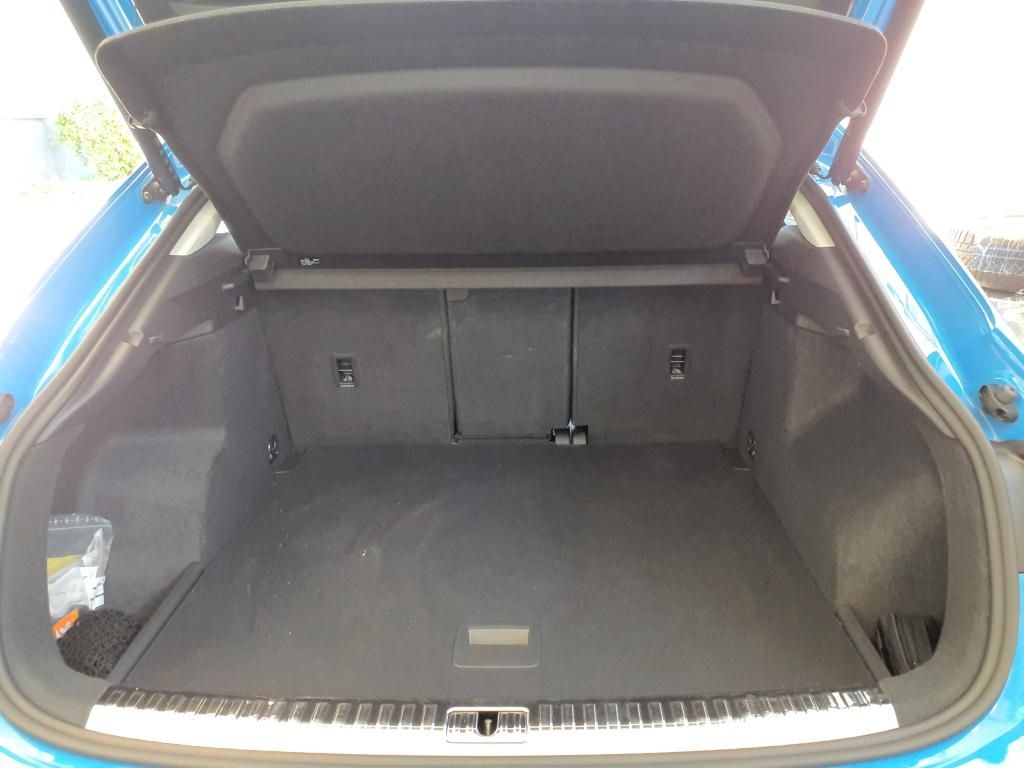 Fahrzeugabbildung Audi Q3 Sportback 40 S line 2.0 TFSI quattro LED AHK