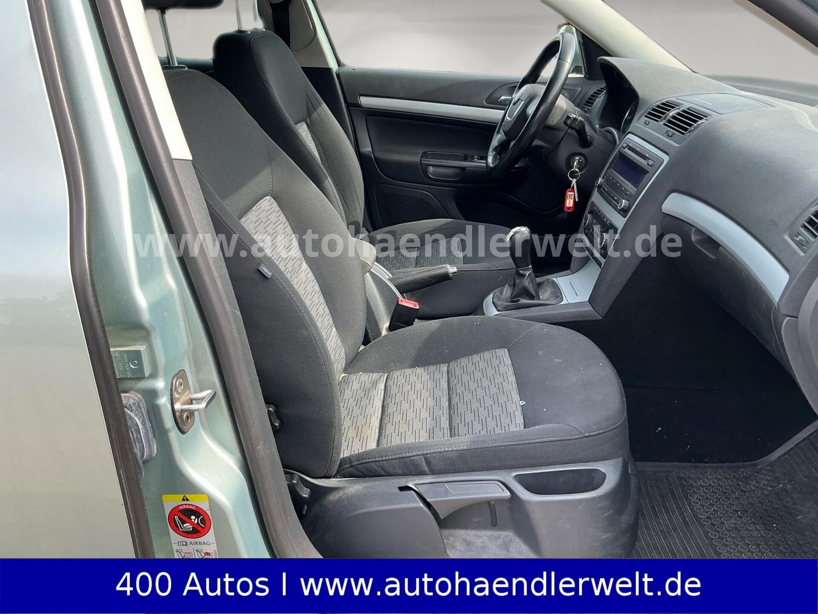 Skoda Octavia 2010 — photo 13