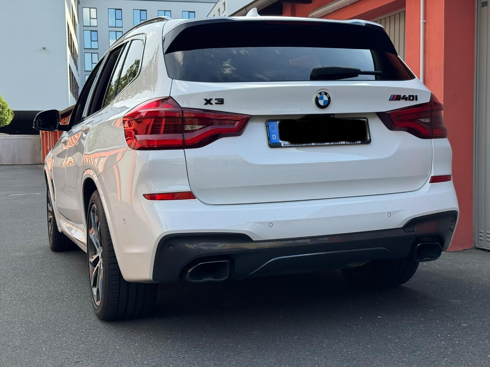 BMW X3 M40i