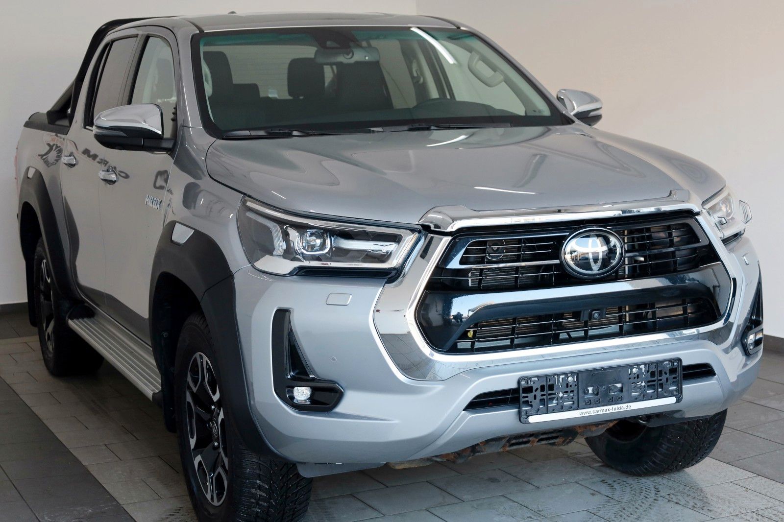 Fahrzeugabbildung Toyota Hilux 2.8 Executive,Navi,LED,Rollo,Rollbügel,AHK