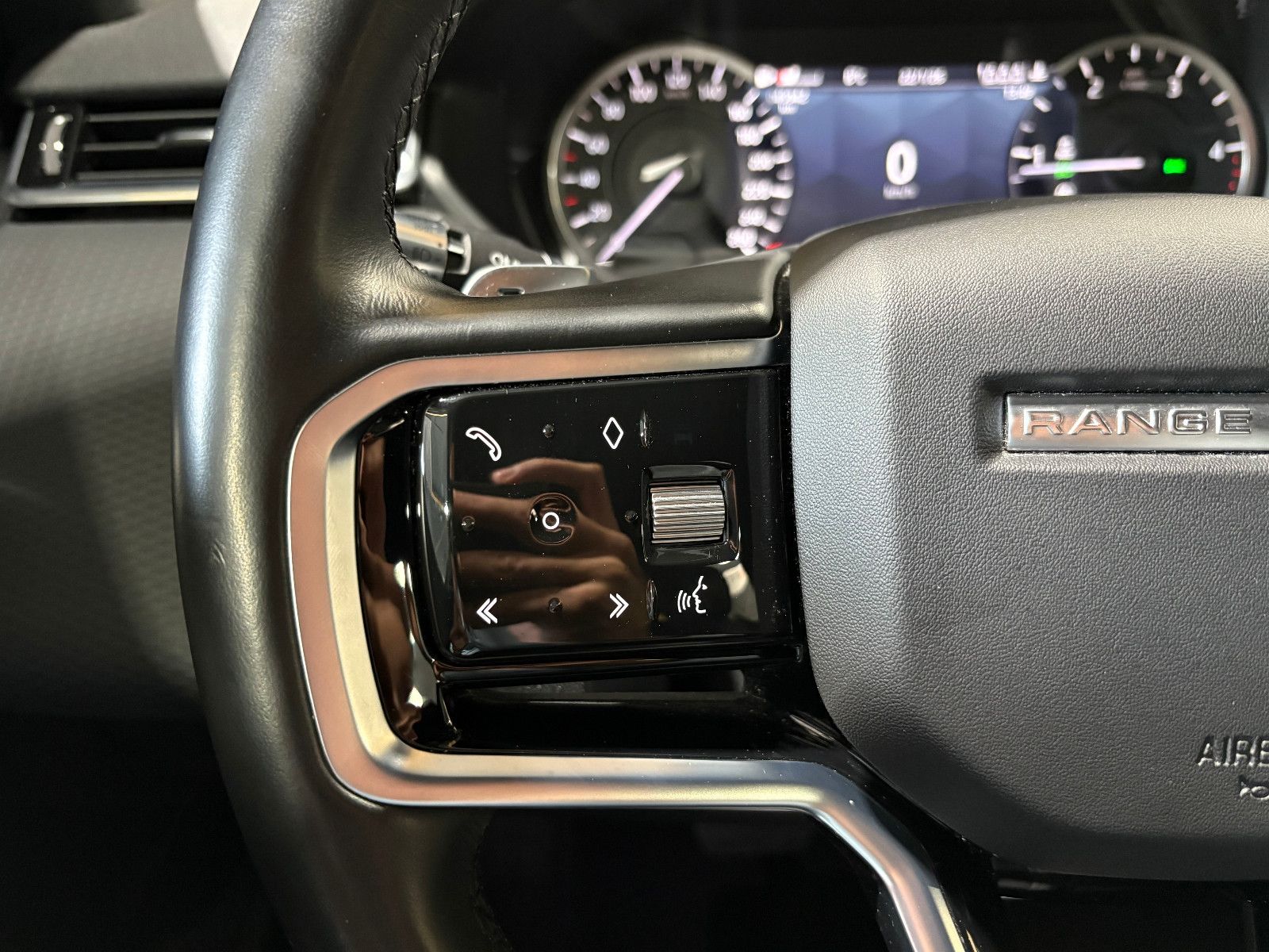 Fahrzeugabbildung Land Rover Range Rover Velar/360*KAM/LED/APPLE/LEDER/