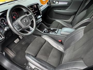 Volvo XC40 - 11