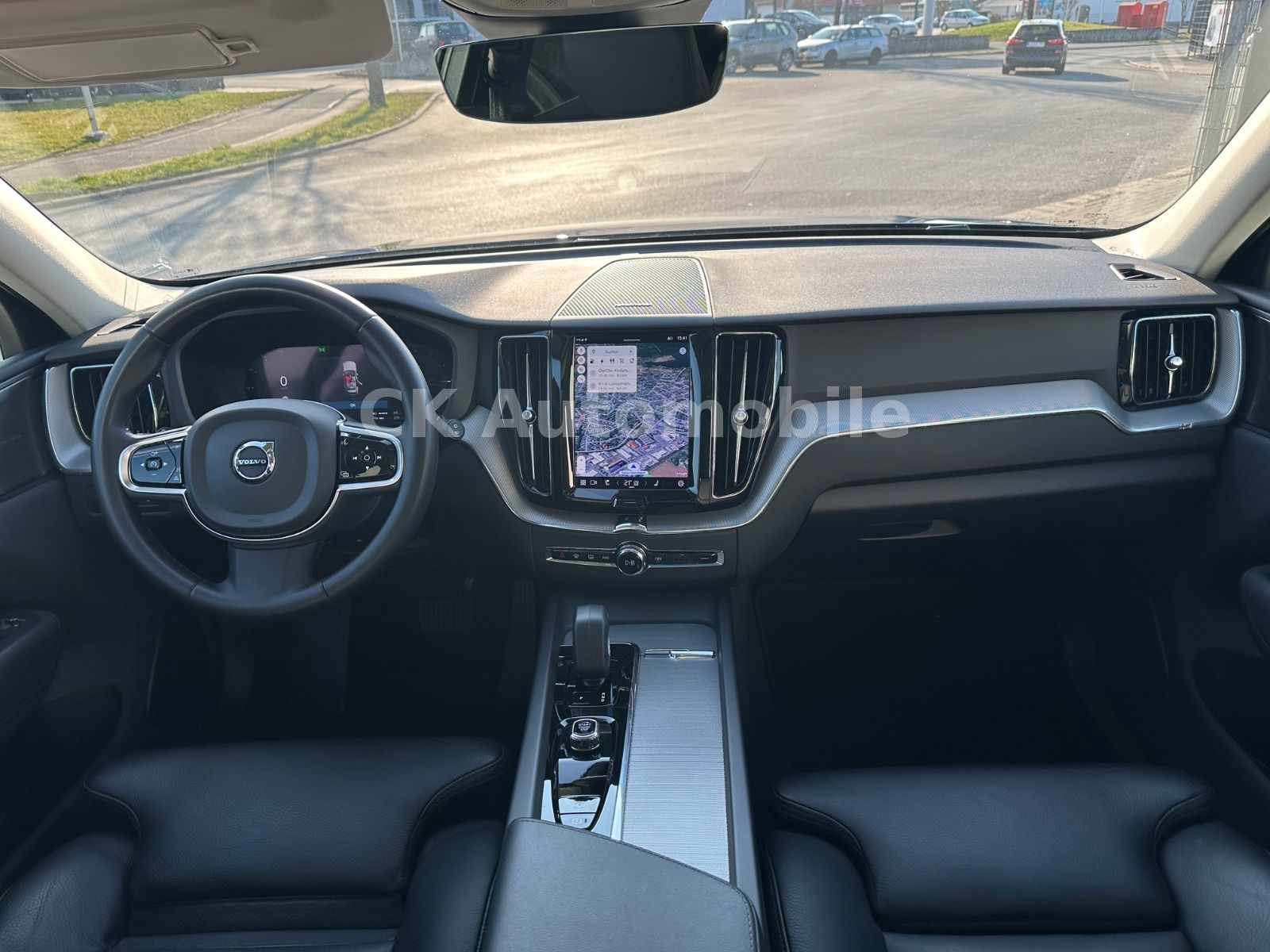 Fahrzeugabbildung Volvo XC60 T6 Plus Bright Recharge AWD/Navi/Pano/AHK