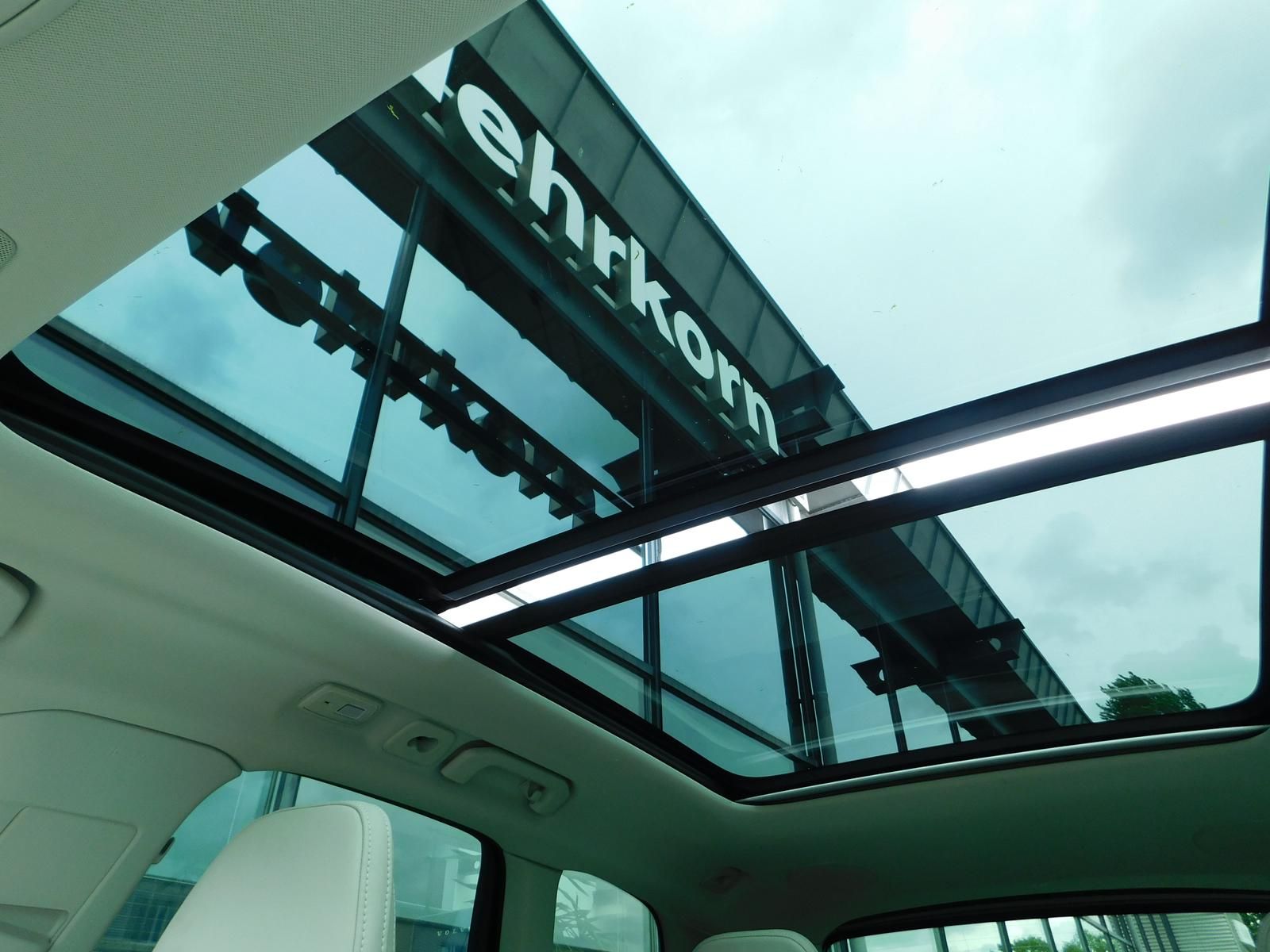 Fahrzeugabbildung Volvo B5 D AWD Ultimate Bright