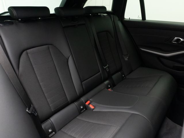 Foto Nummer 29: BMW 318d