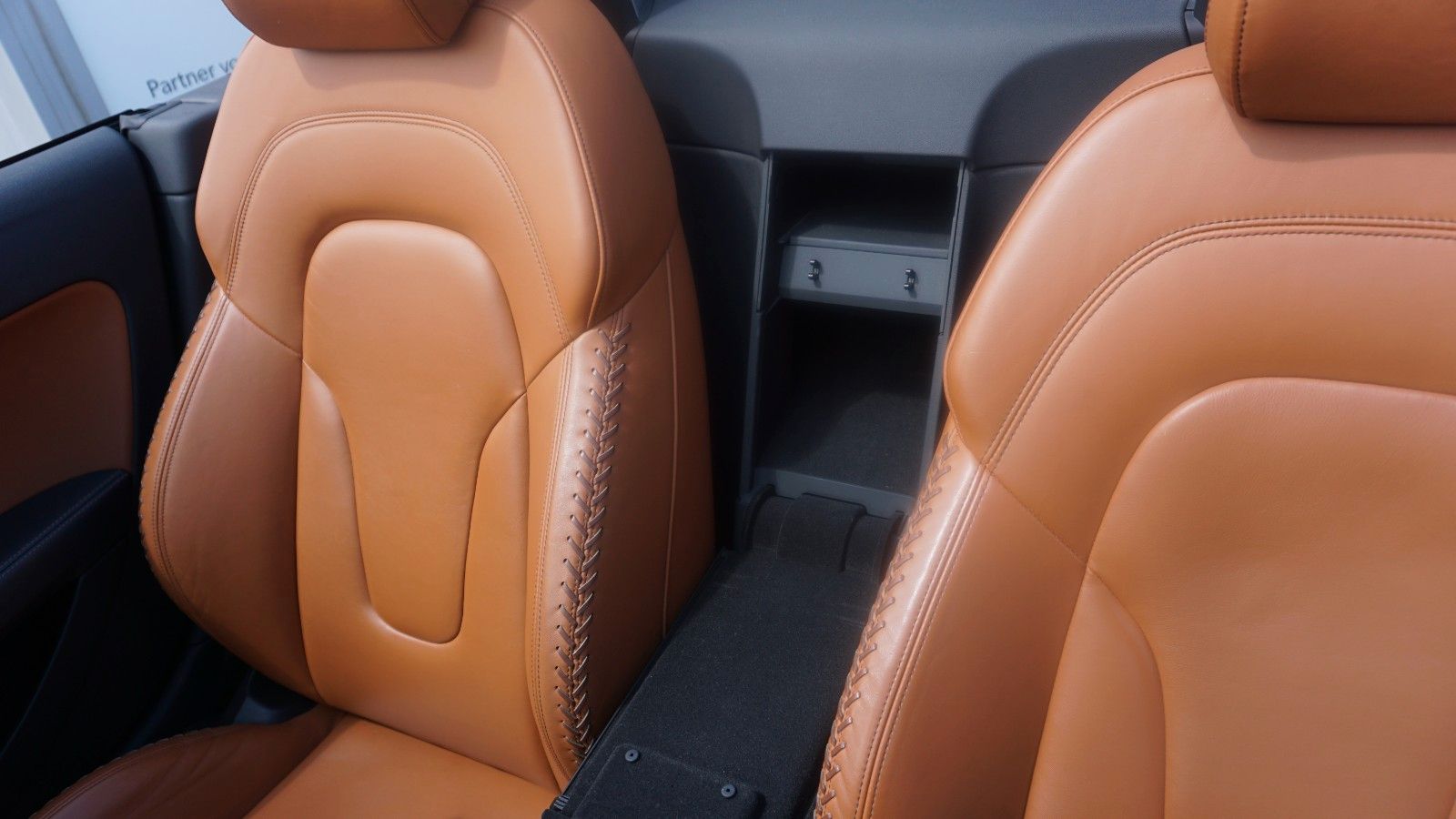 Fahrzeugabbildung Audi TT Roadster 2.0 TFSI quattro,Leder,Navi,Xenon,SH