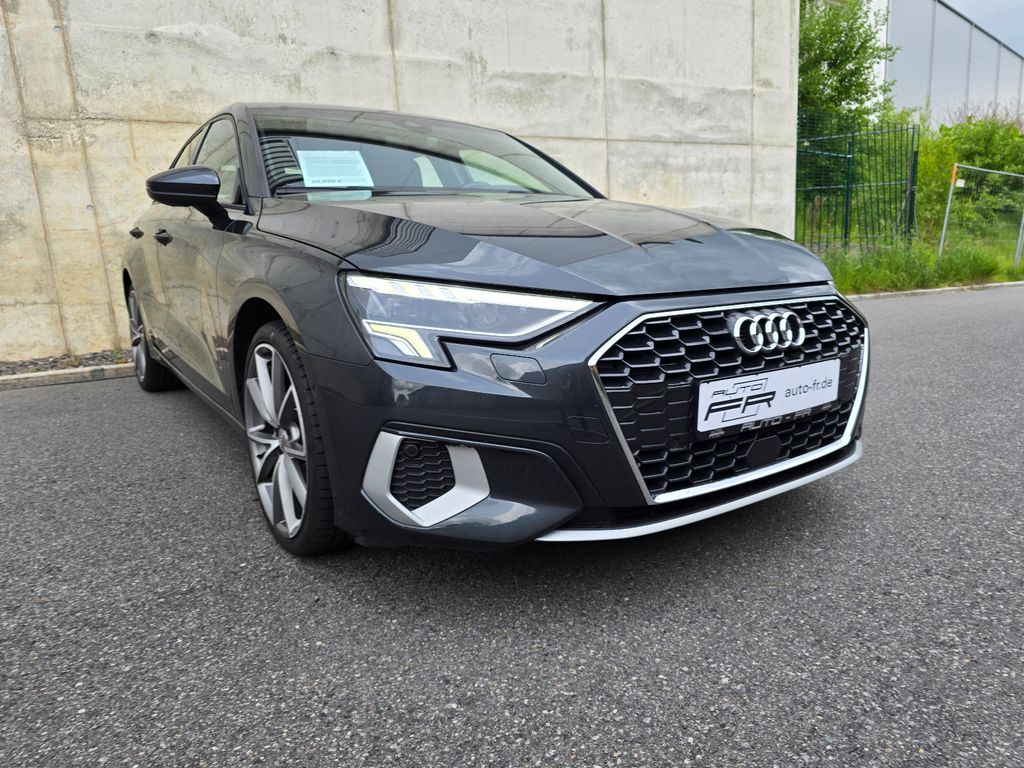 AUDI A3 Sportback Advanced 2.0 TDI S-Tronic Sport 19" AUDI A3 Sportback Advanced 2.0 TDI S-Tronic Sport 19"