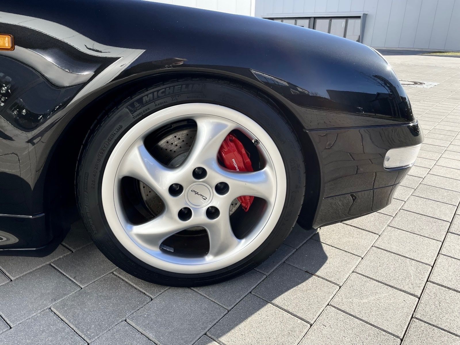 Fahrzeugabbildung Porsche 911 993 TURBO WLS 2 450PS SAMMLER 31000KM TOPZUS