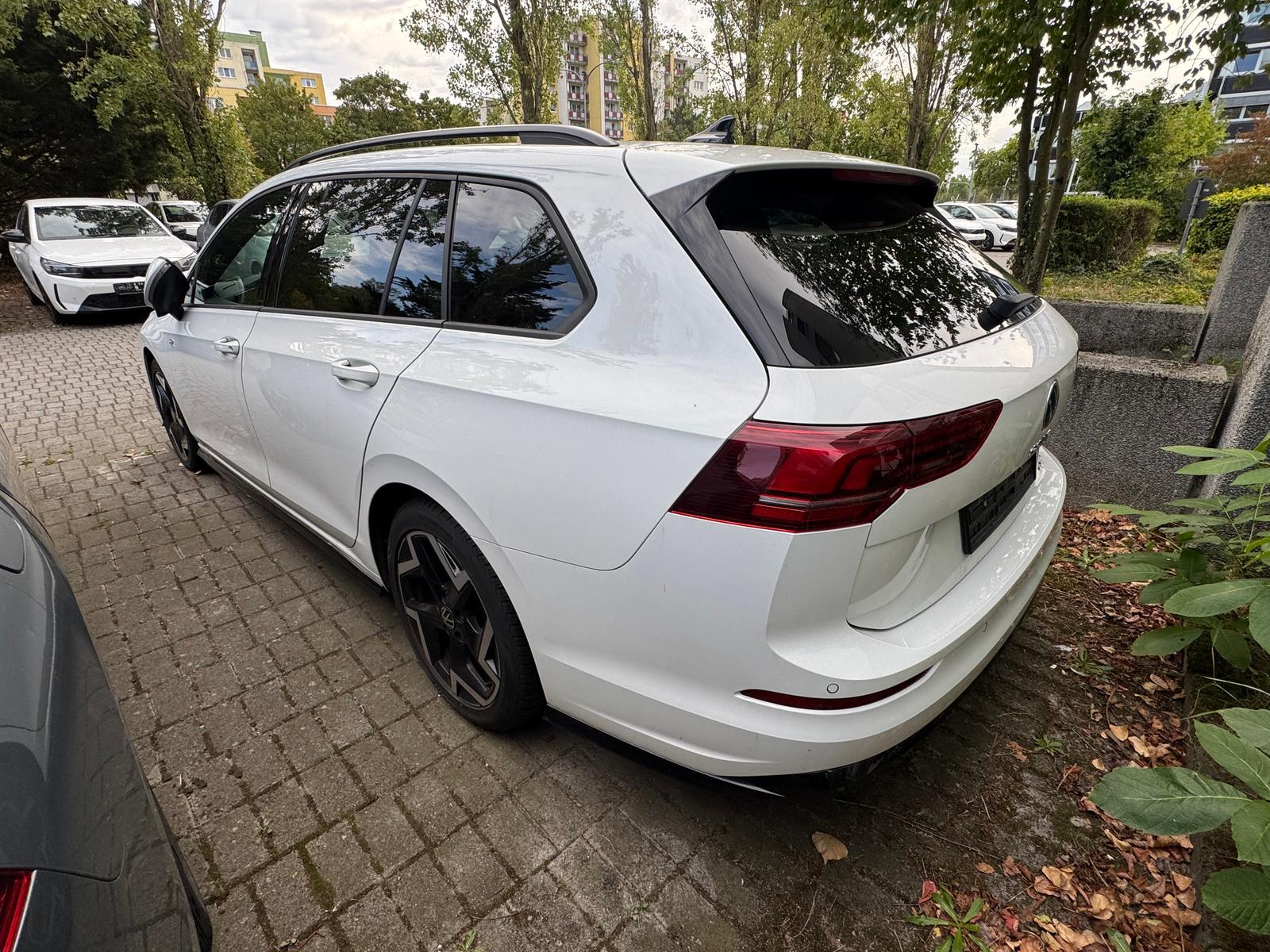 Volkswagen Golf 1.5 eTSI R-Line DSG Multimedia+Lenk/SHZ+R-K, миниатюра 23