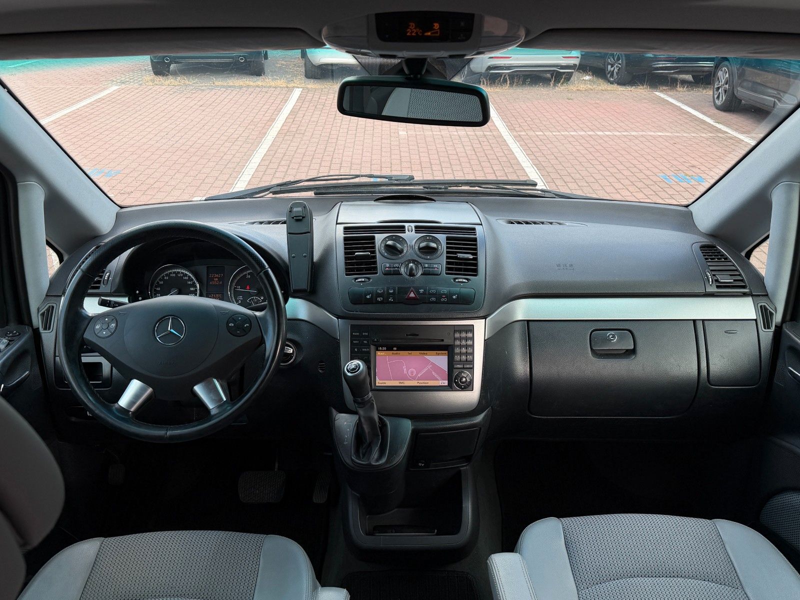 Fahrzeugabbildung Mercedes-Benz Viano 2.2 CDI Trend *Navi*Sitzhzg*7-Si*AHK*PDC*
