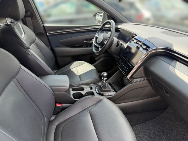 Fahrzeugabbildung Hyundai Tucson Prime Mild-Hybrid 1.6 Panodach Navi Leder