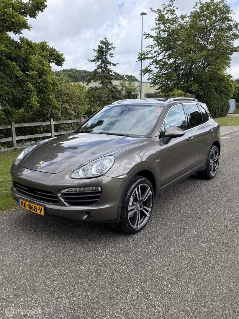 Porsche Cayenne 4.2D / 2014 / ACC / panorama dach /