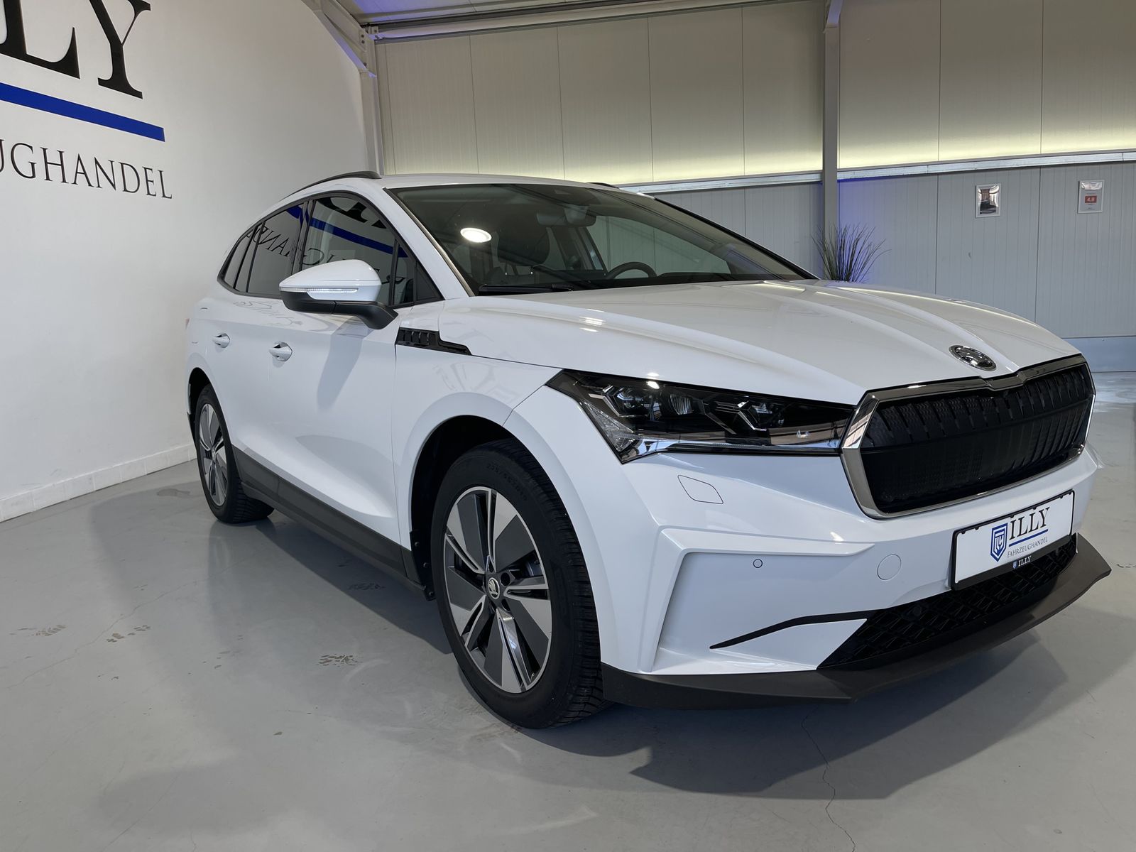 Fahrzeugabbildung SKODA Enyaq 60 Loft*Matrix-Beam*HeadUp*Leder*Cam*