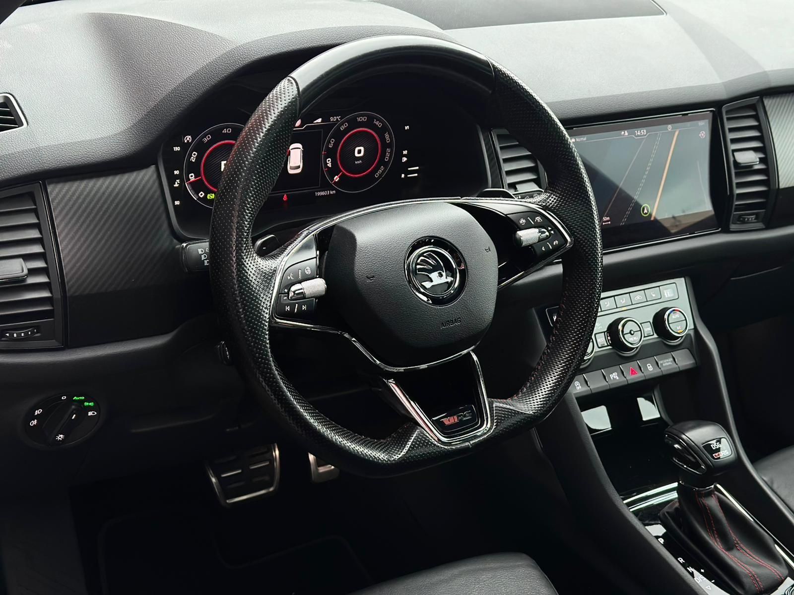 SKODA Kodiaq 2.0TDI RS 4x4* LED#AHK#SHZ#LH#PANO#KEYLES - Image 30