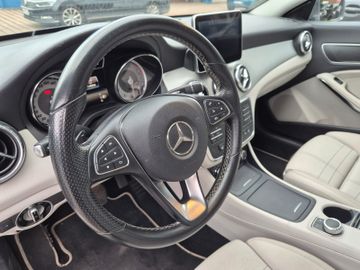 Mercedes CLA 180 - 6