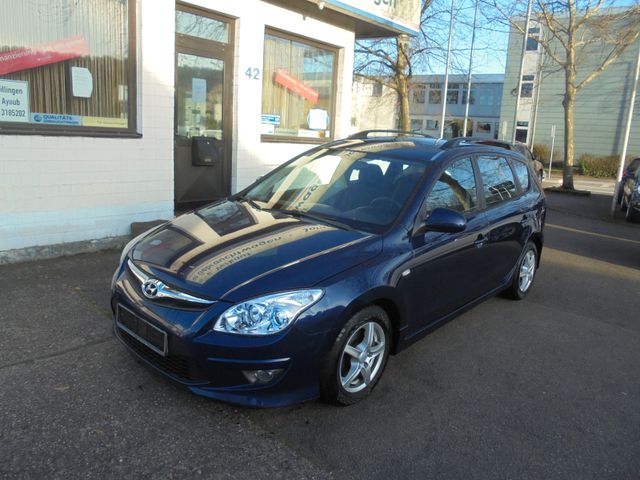 Hyundai i30 CW 1.6 CRDi FIFA WM Edition"KLIMA-6GANG"