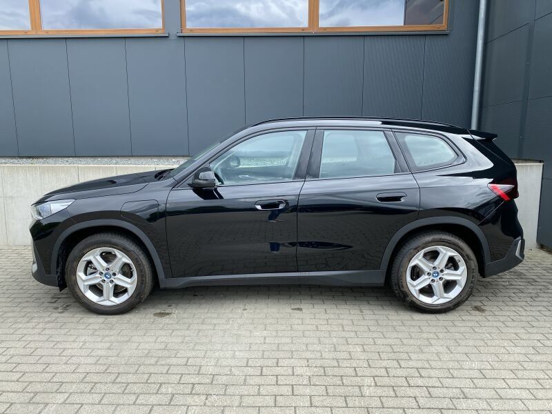 BMW X1 xDrive25e DKG LED+/HUD/K-ZUG/CAM/SH foto 4