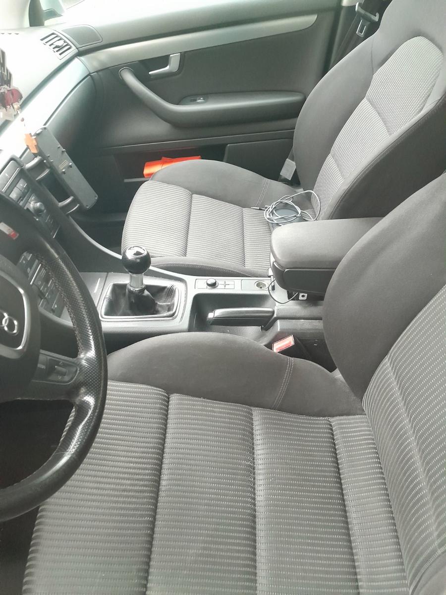 Audi Quattro 2005 — interior