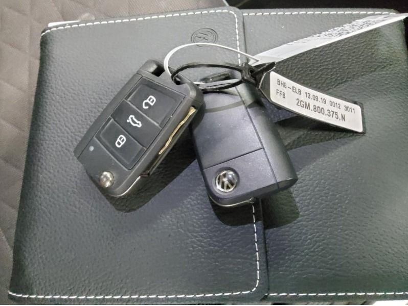Fahrzeugabbildung Volkswagen T-Cross 10 Style DSG R-LINE VIRTUAL NAVI ACC 18'