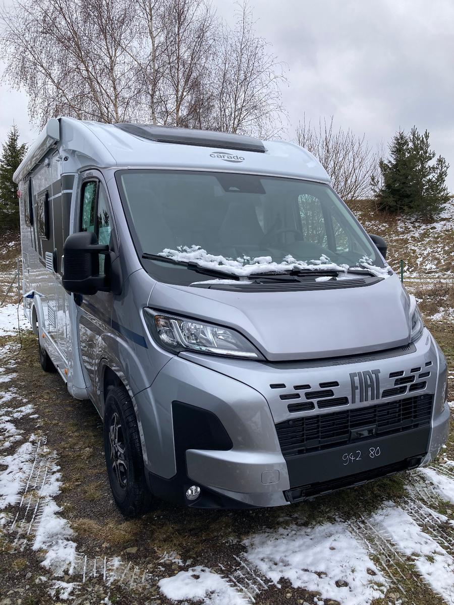 Carado V 339 Pro+ *Schmaler TeilintegrierterQueensbett*