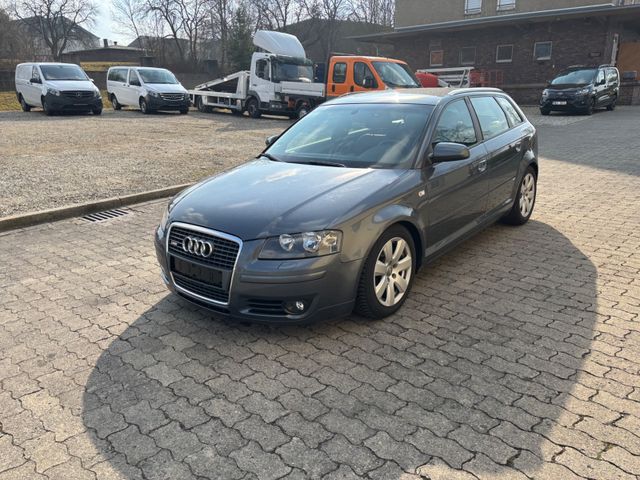 Audi A3 2.0 FSI S line Sportpaket plus /BOSE