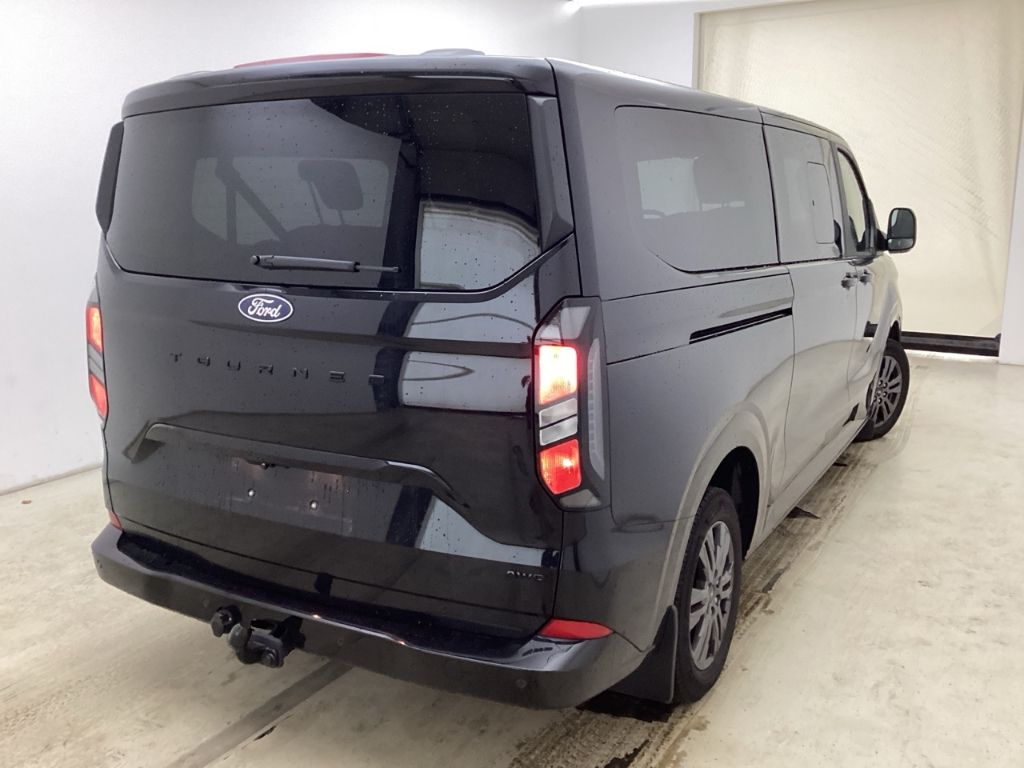 Fahrzeugabbildung Ford Tourneo Custom 320 L2 Titanium AWD AHK Navi LED