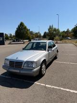 Mercedes-Benz E320 W124, 1.Hand, 139.727, 220 PS, EZ 03/95