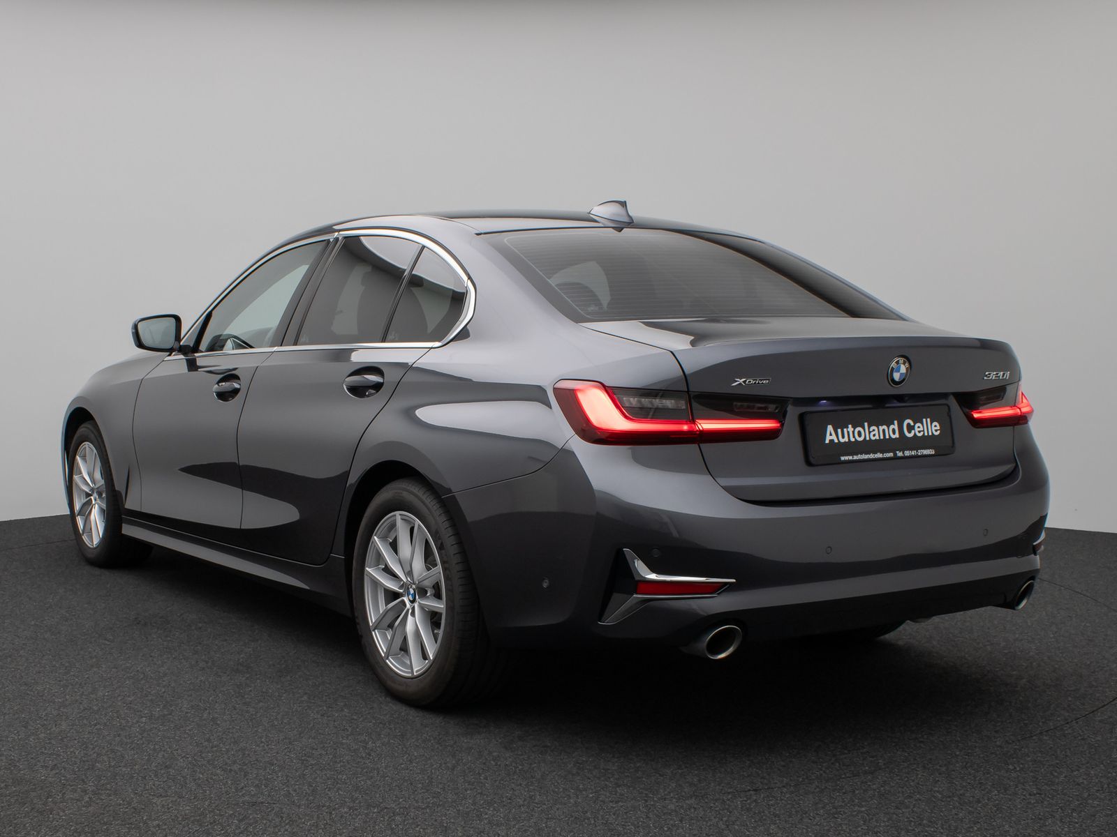 Fahrzeugabbildung BMW 320i xD Luxury Line El.Glasdach Kamera HiFi AHK